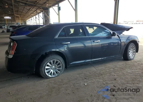 2014 Chrysler 300 из США, поврежденный, VIN 2C3CCAAG8EH382453
